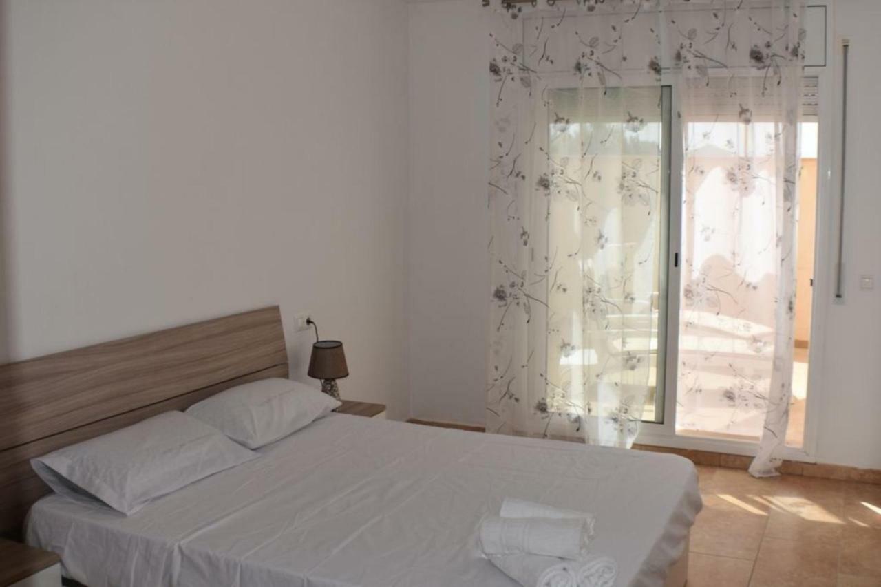 Aube Apartment Deltebre Exterior photo